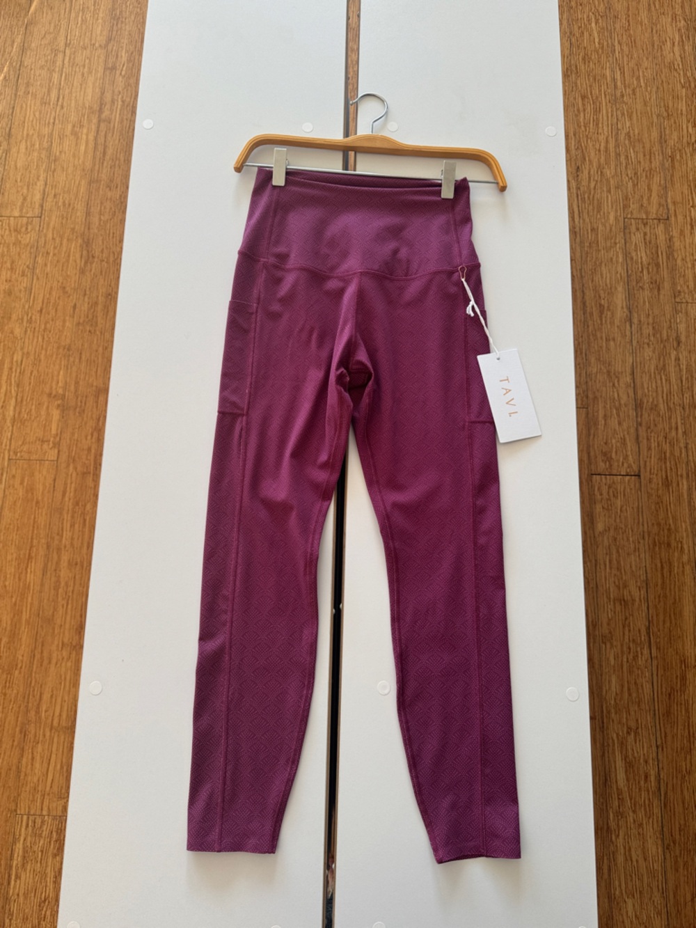 Tavi Active - High Waist Pocket 7/8 Legging - Fanfare - Size M